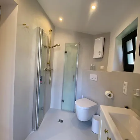 Holiday home Luettje Huus Emden